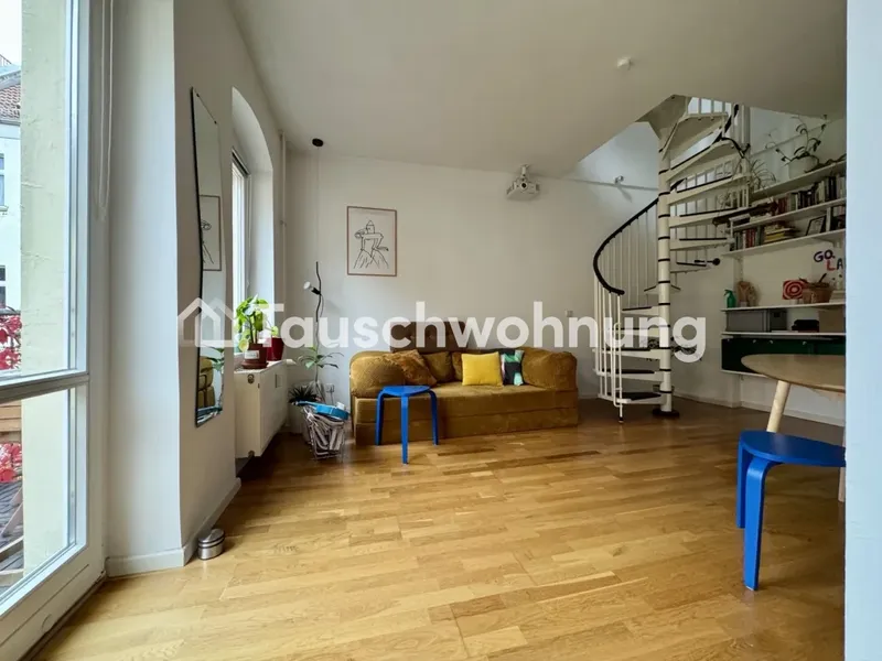 Tauschwohnung: Helle und ruhige Maisonette-Dachgeschoss-Whg im Samariterkiez — photo 1